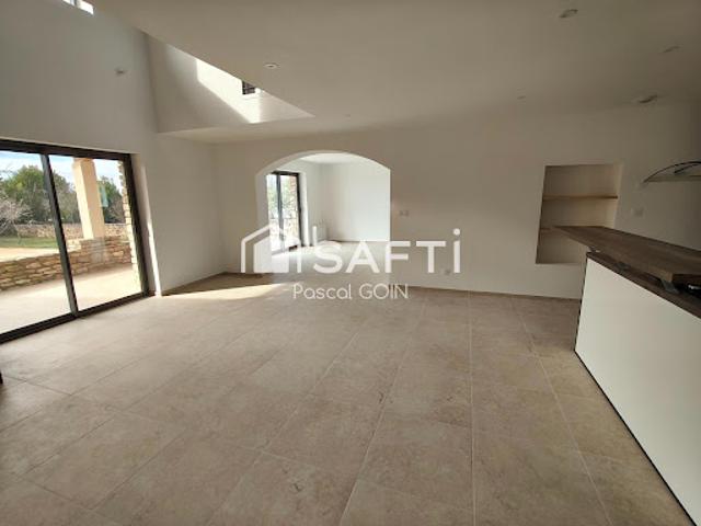 Vente Maison 8 pièces 220 m2 Issirac