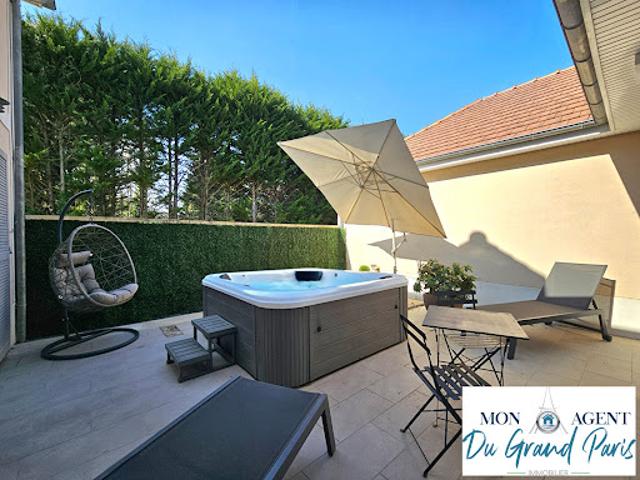 Vente Maison 8 pièces 220 m2 Janvry
