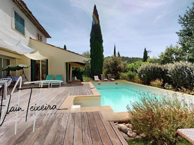 Vente Maison 8 pièces 220 m2 Lorgues
