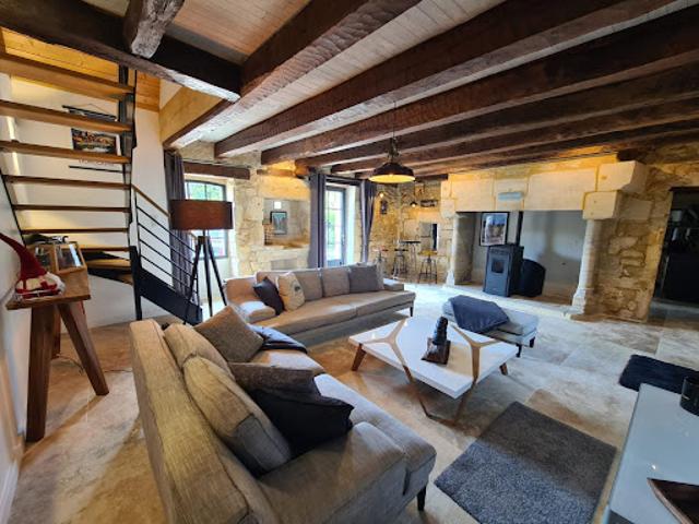 Vente Maison 8 pièces 220 m2 Saint Cybranet