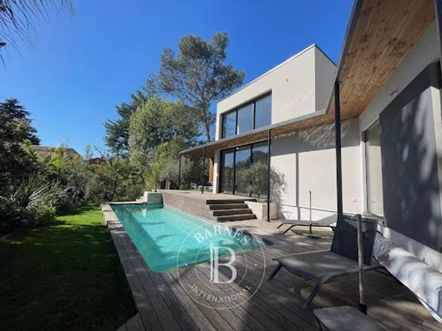 Vente Maison 8 pièces 220 m2 Saint Gély du Fesc