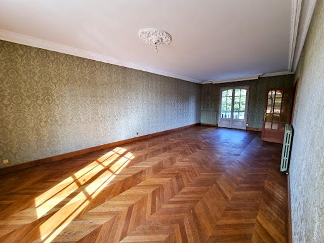 Vente Maison 8 pièces 220 m2 Saint sebastien sur loire