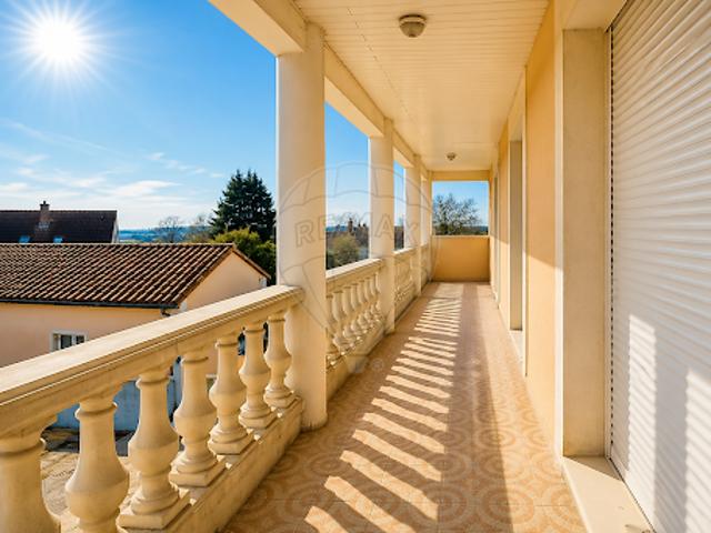 Vente Maison 8 pièces 220 m2 Varennes Vauzelles