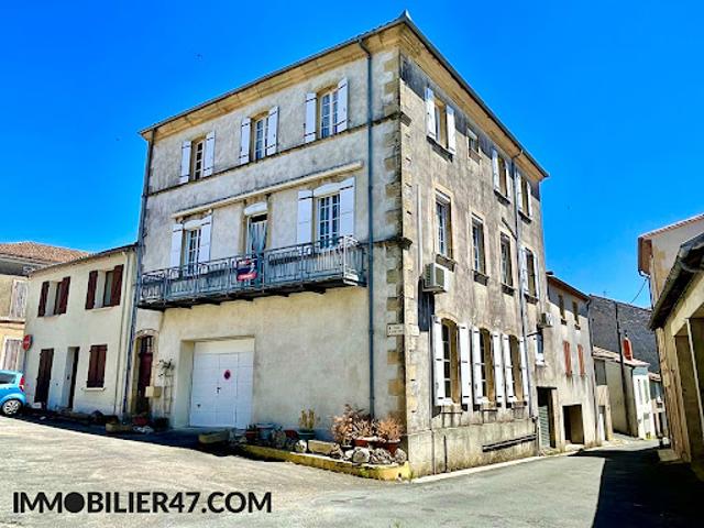 Vente Maison 8 pièces 221 m2 Monclar