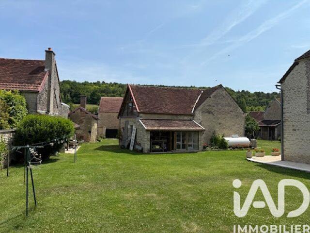 Vente Maison 8 pièces 221 m2 Avirey Lingey