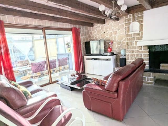 Vente Maison 8 pièces 221 m2 Chelles