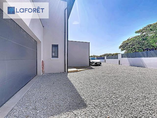 Vente Maison 8 pièces 221 m2 Locmaria Plouzané