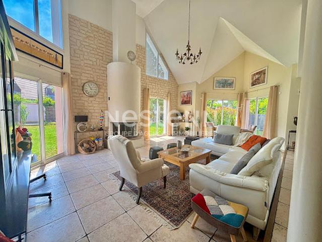 Vente Maison 8 pièces 221 m2 Vauhallan