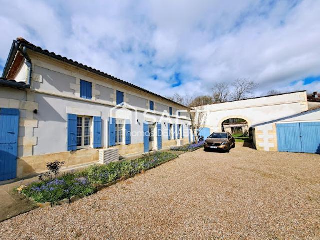 Vente Maison 8 pièces 222 m2 Bussac Forêt