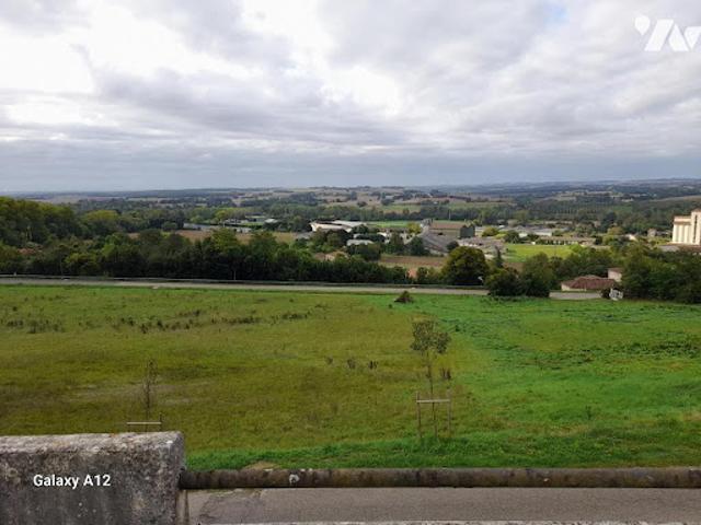 Vente Maison 8 pièces 222 m2 Lectoure