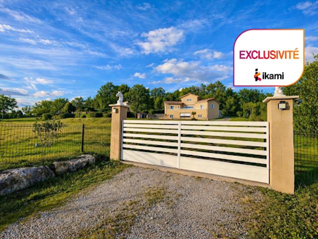 Vente Maison 8 pièces 222 m2 Tersanne