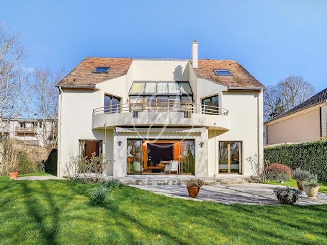 Vente Maison 8 pièces 222.04 m2 Versailles