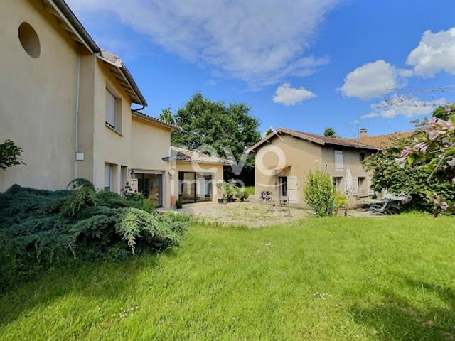 Vente Maison 8 pièces 223 m2 Mionnay