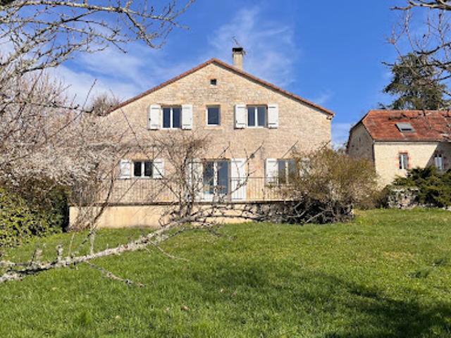 Vente Maison 8 pièces 223 m2 Saint Cernin