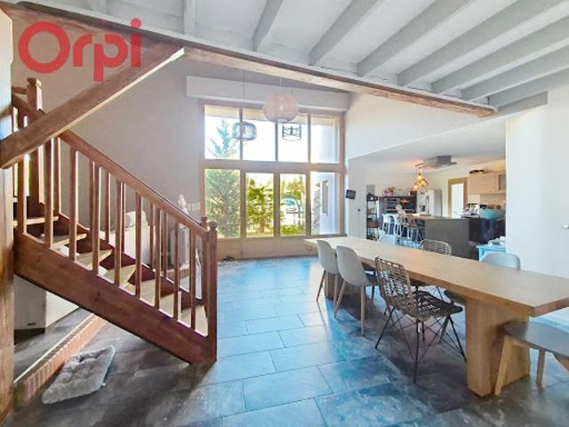 Vente Maison 8 pièces 234 m2 Biozat