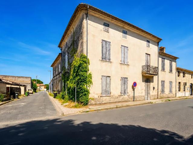 Vente Maison 8 pièces 234 m2 Queyrac