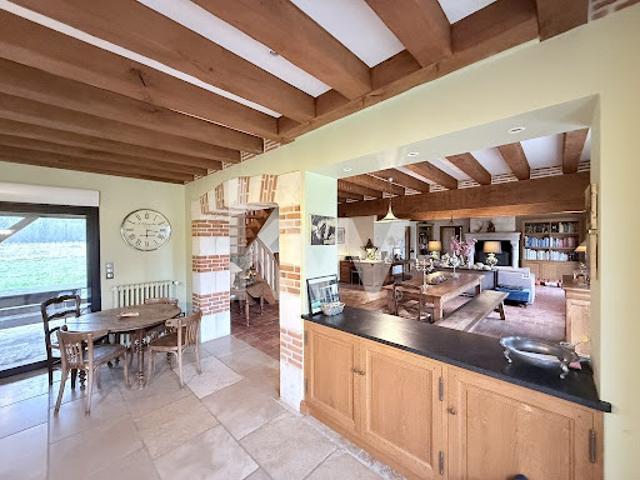 Vente Maison 8 pièces 234.7 m2 Dhuizon
