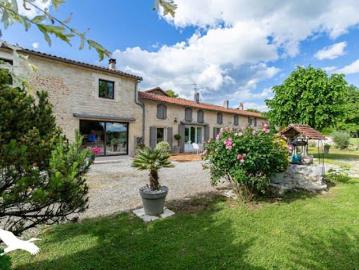 Vente Maison 8 pièces 235 m2 Nanteuil en Vallée