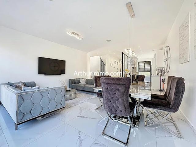Vente Maison 8 pièces 235 m2 Boissy saint leger