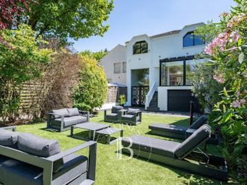 Vente Maison 8 pièces 235 m2 Bry sur Marne