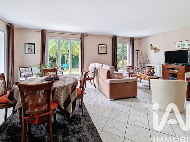 Vente Maison 8 pièces 235 m2 Gometz la Ville
