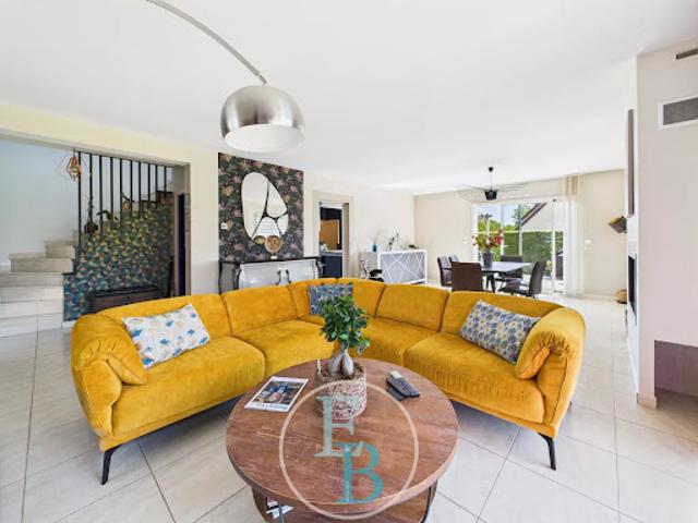 Vente Maison 8 pièces 235 m2 Petiville
