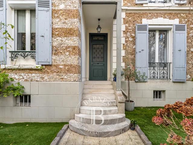 Vente Maison 8 pièces 235 m2 Versailles