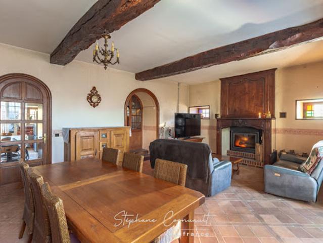 Vente Maison 8 pièces 236 m2 Neuvic