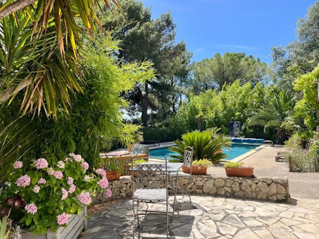 Vente Maison 8 pièces 236 m2 Combaillaux