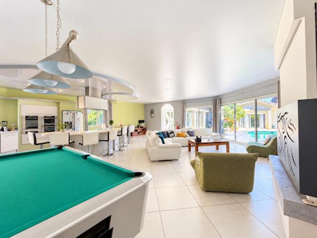 Vente Maison 8 pièces 237 m2 Aucamville