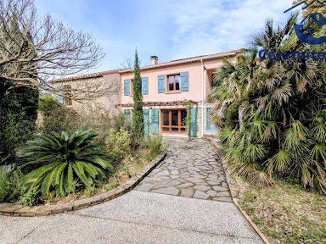 Vente Maison 8 pièces 237 m2 Reynès