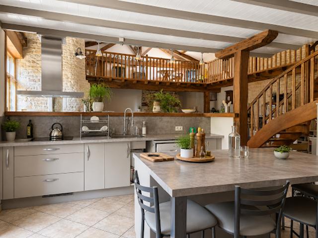Vente Maison 8 pièces 238 m2 Besse
