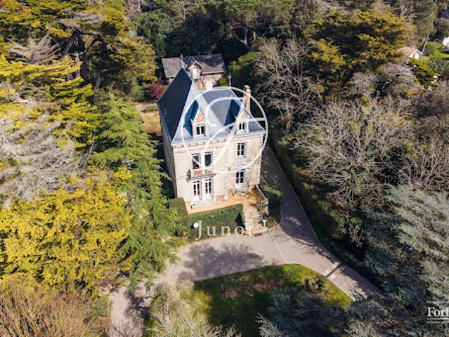 Vente Maison 8 pièces 238.26 m2 Pornic