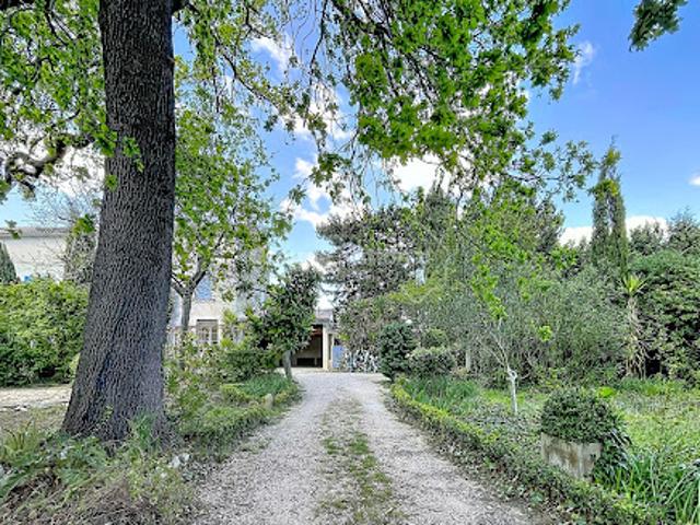 Vente Maison 8 pièces 239 m2 Barbentane