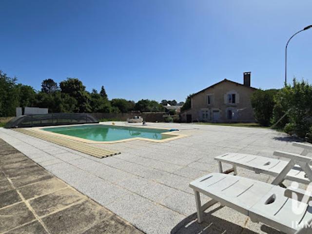 Vente Maison 8 pièces 230 m2 Saint Romain