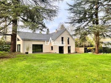 Vente Maison 8 pièces 230 m2 Sautron