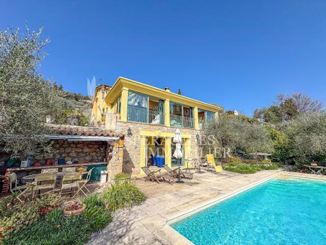 Vente Maison 8 pièces 230 m2 Spéracèdes