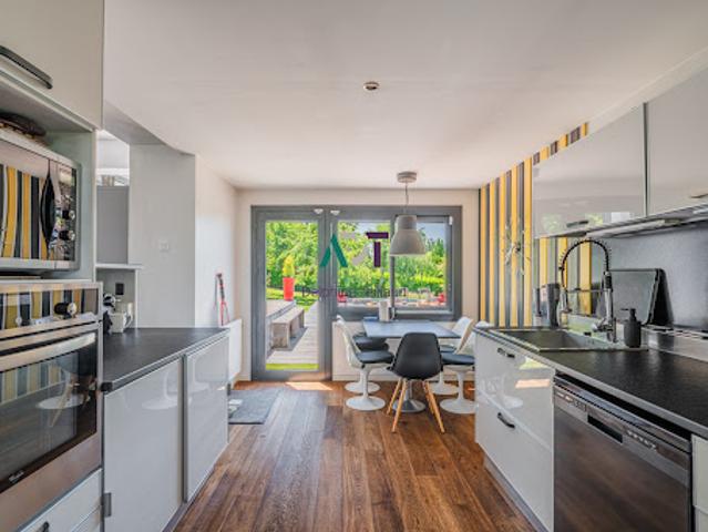 Vente Maison 8 pièces 230 m2 Vaulnaveys le Haut