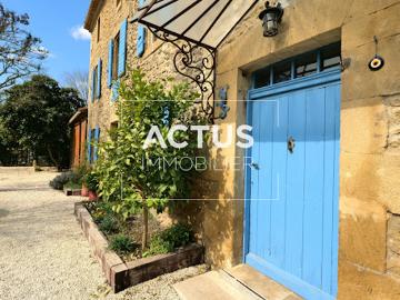 Vente Maison 8 pièces 232 m2 Cornillon Confoux