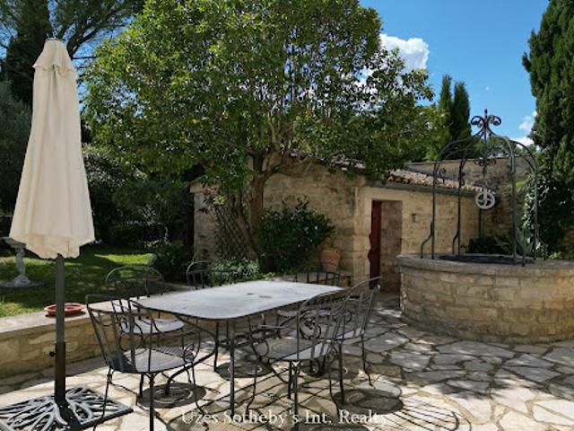 Vente Maison 8 pièces 233 m2 Barjac