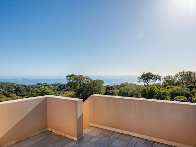 Vente Villa 8 pièces 233.97 m2 Sainte lucie de porto vecchio