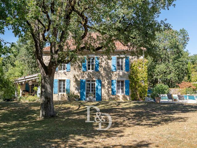 Vente Maison 8 pièces 244 m2 Maubec