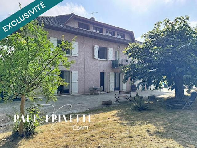 Vente Maison 8 pièces 244 m2 Castelsarrasin
