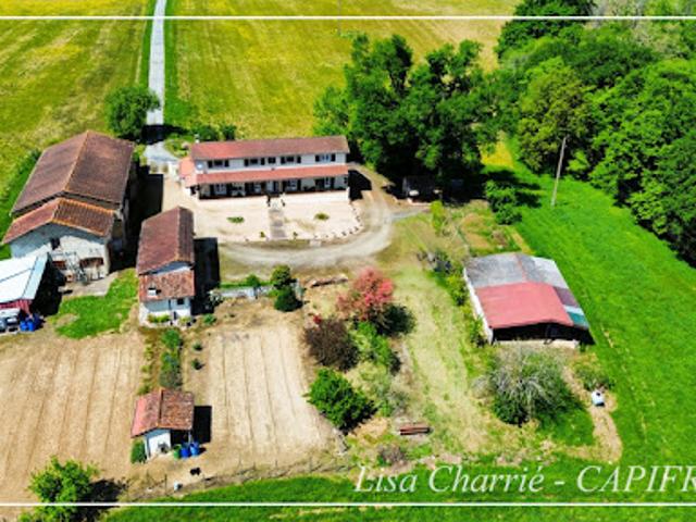 Vente Maison 8 pièces 244 m2 Fustérouau