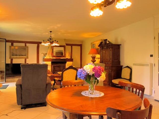 Vente Maison 8 pièces 244 m2 Saint Gein
