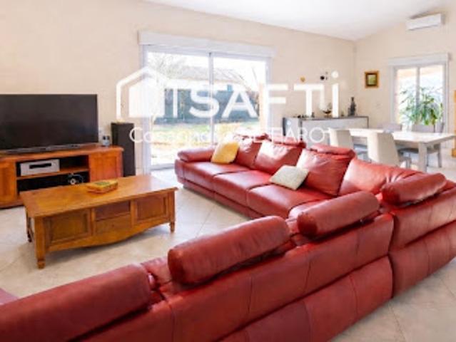 Vente Maison 8 pièces 245 m2 Roques