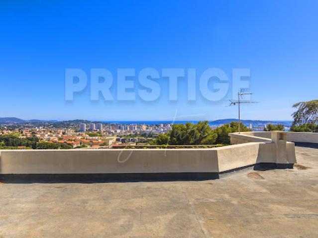 Vente Maison 8 pièces 245 m2 Toulon