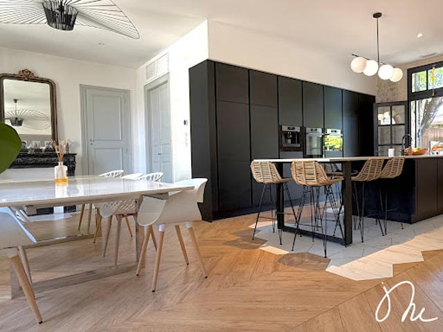 Vente Maison 8 pièces 245.69 m2 Gigean