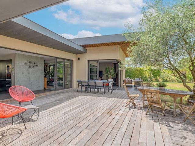Vente Maison 8 pièces 246 m2 Saint Genis Laval