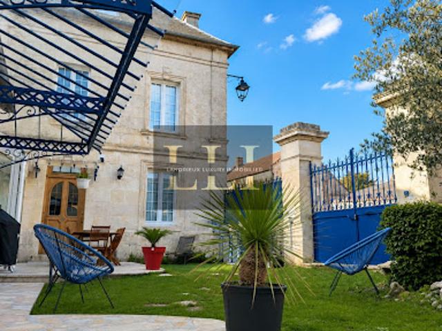 Vente Maison 8 pièces 246.47 m2 Acy